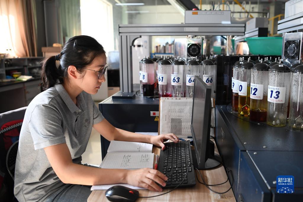 万能游戏破解充值